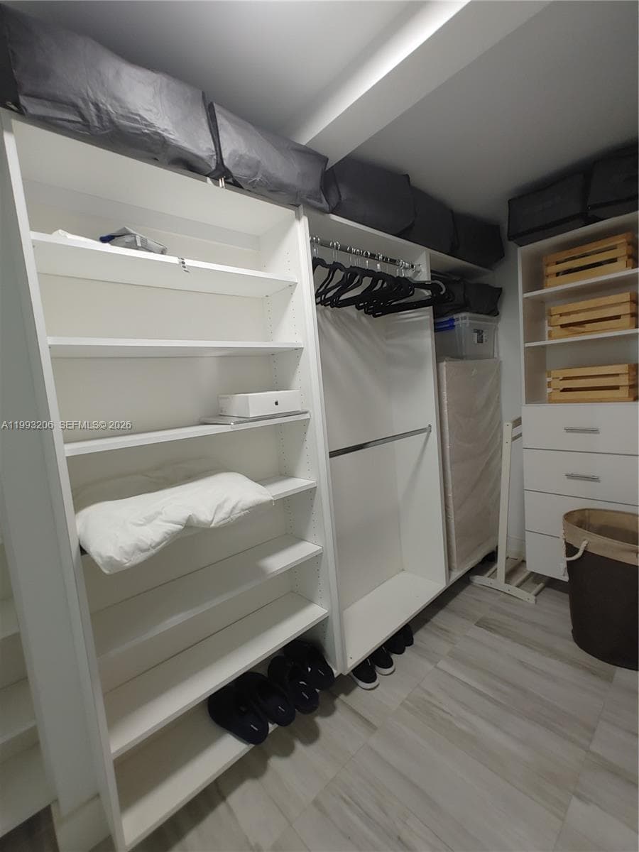 7135 Collins Ave # 525, Miami Beach FL 33141 — 21