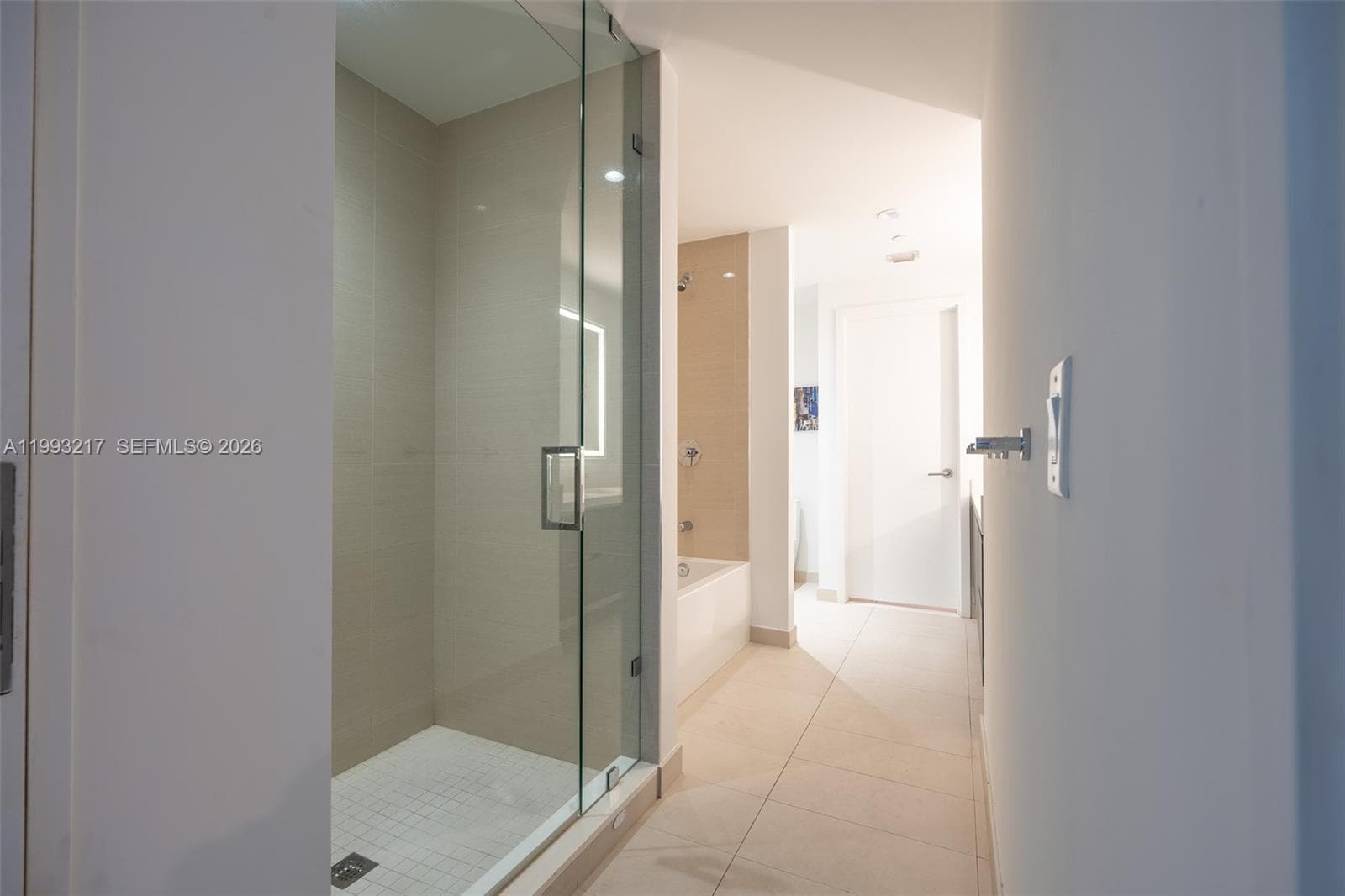 851 NE 1st Ave # 205, Miami FL 33132 — 17