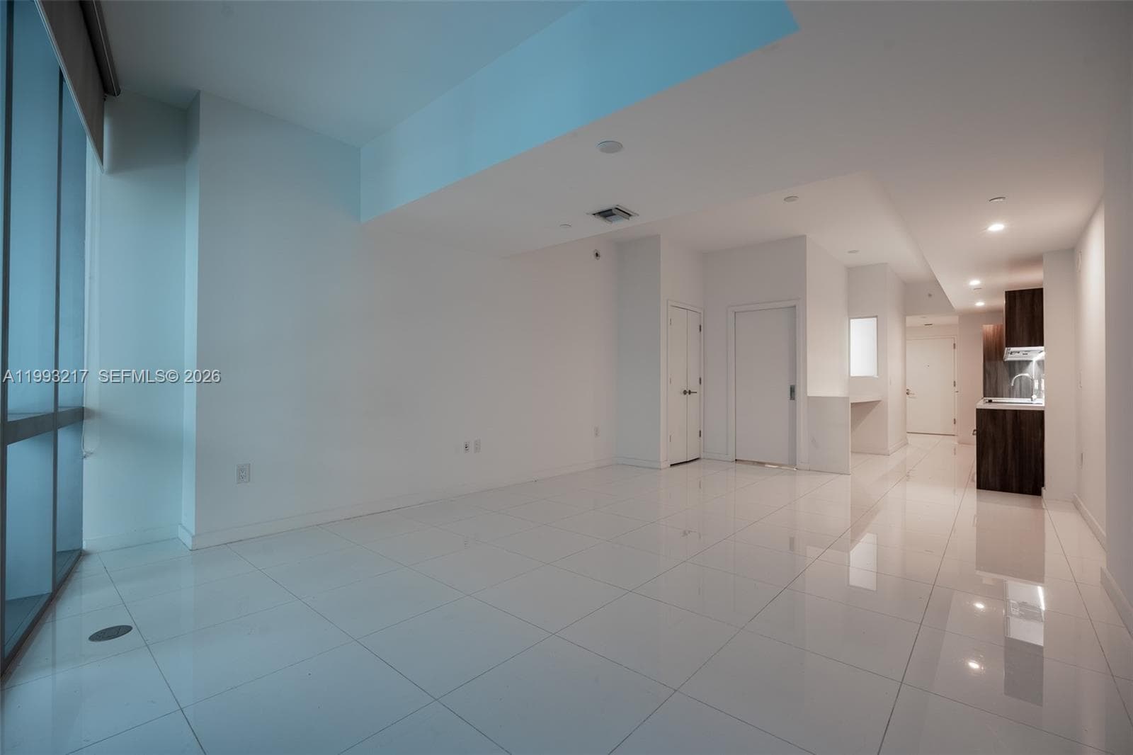 851 NE 1st Ave # 205, Miami FL 33132 — 16
