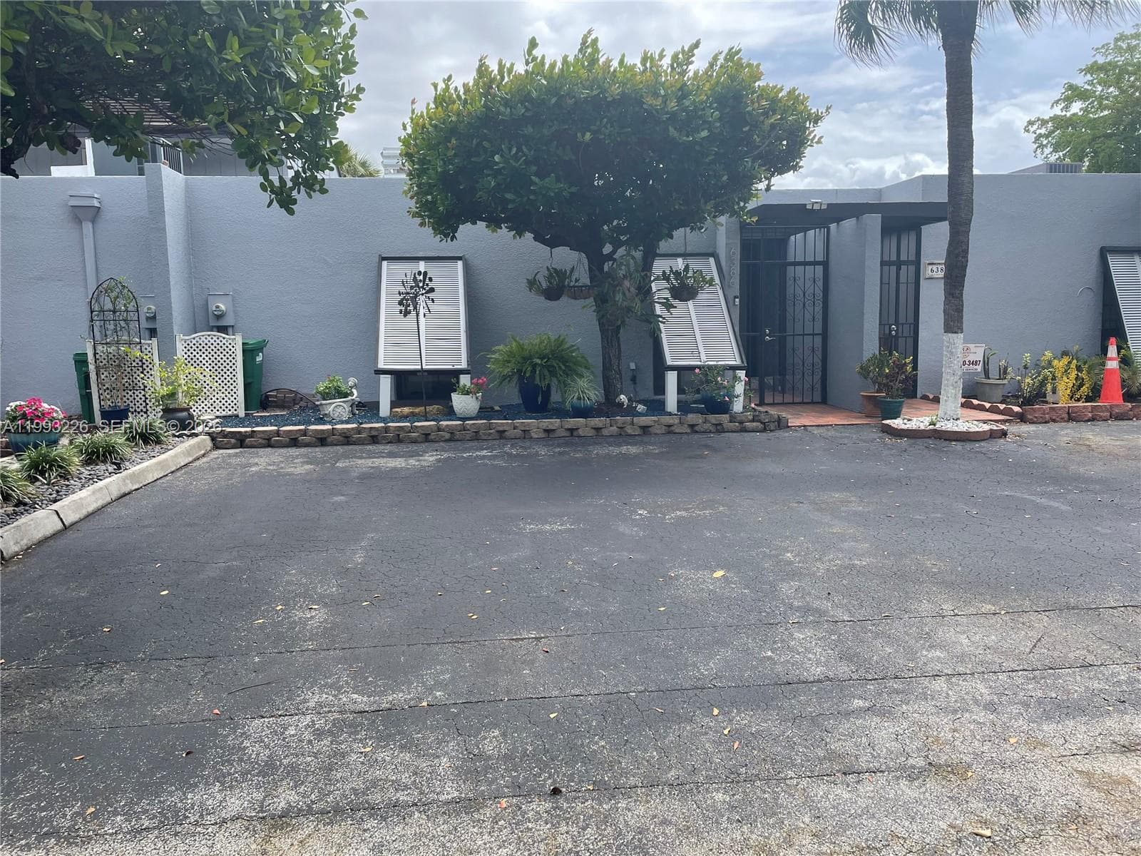 6386 Milk Wagon Ln, Miami Lakes FL 33014 — 2