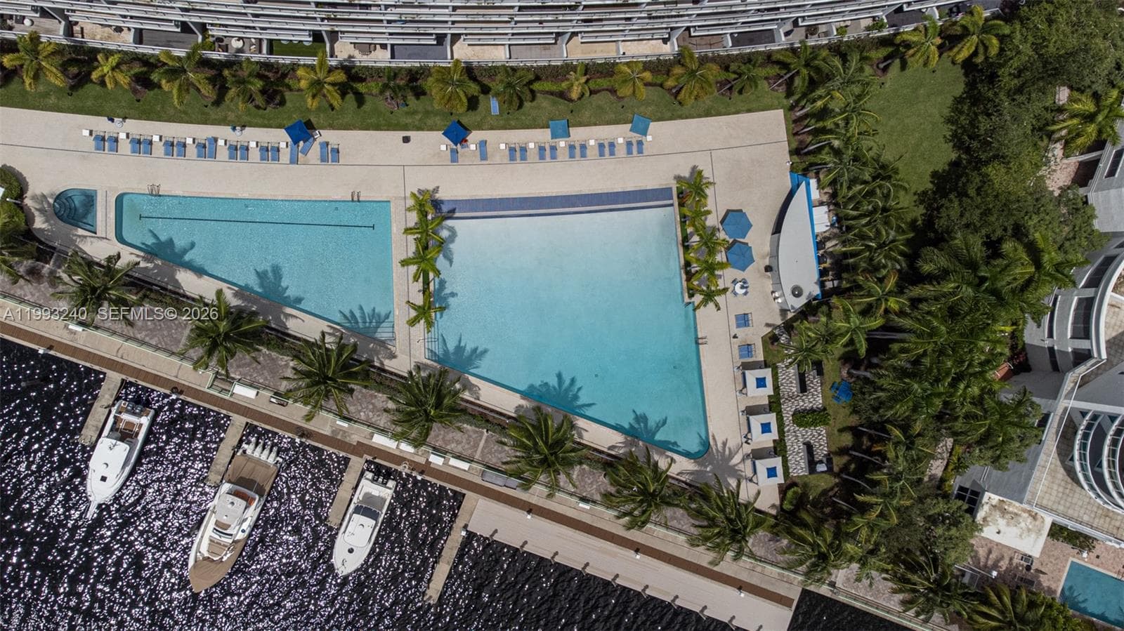 2950 NE 188th St # 139, Aventura FL 33180 — 52