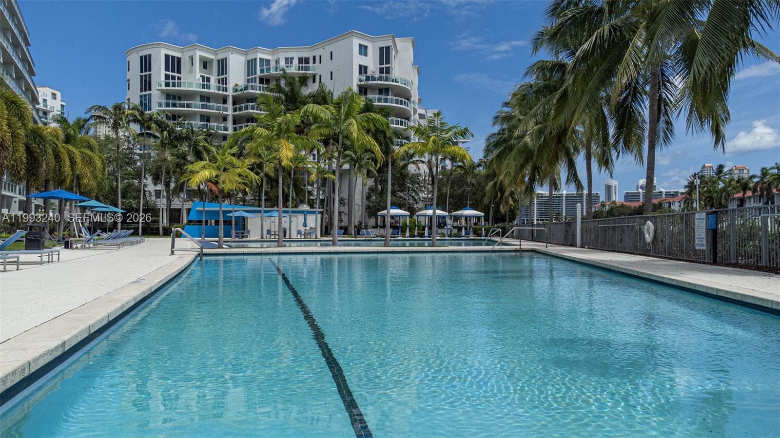 2950 NE 188th St # 139, Aventura FL 33180 — 53