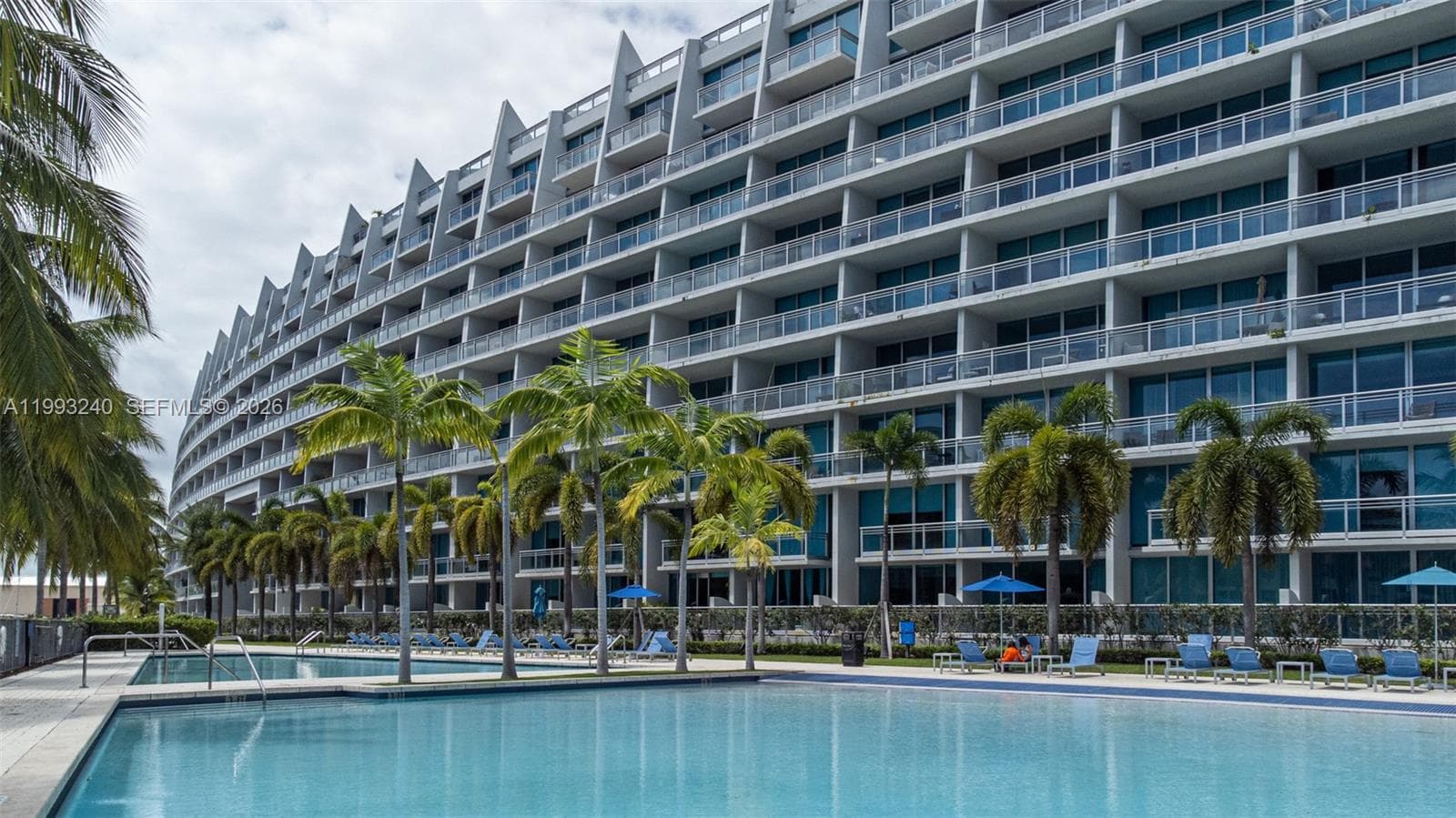 2950 NE 188th St # 139, Aventura FL 33180 — 54