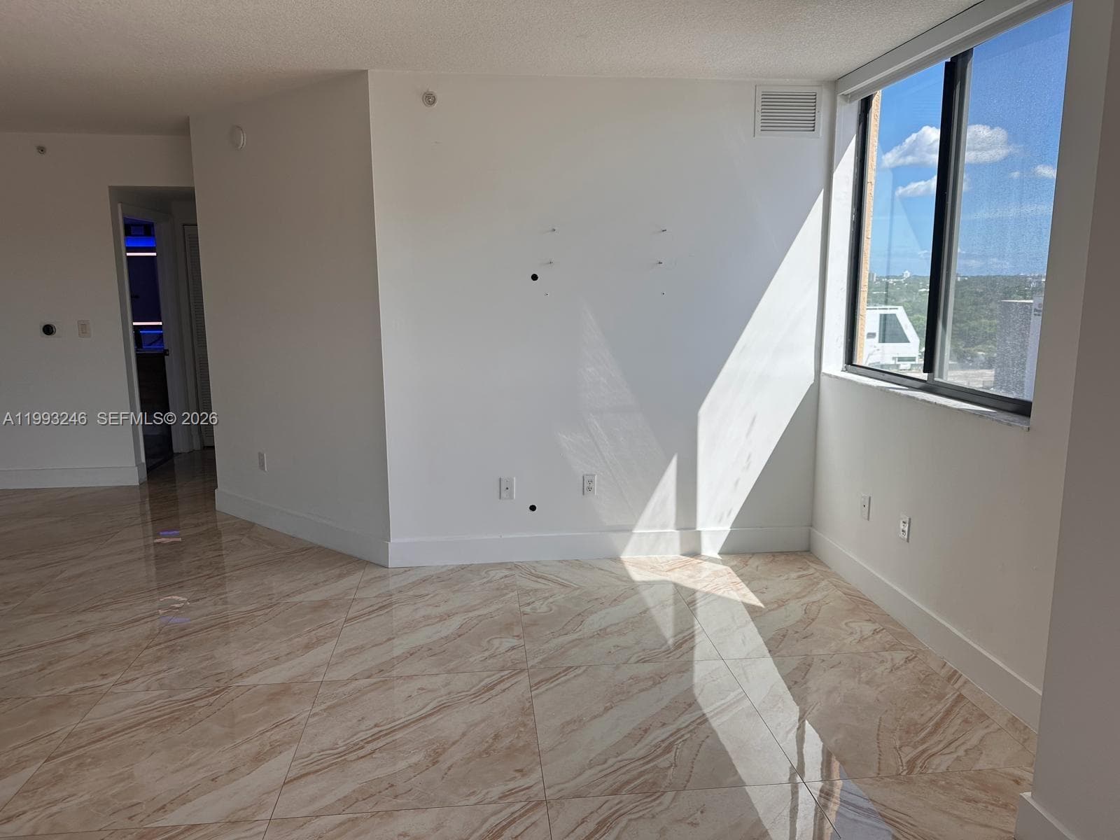 4242 NW 2nd St # 1116, Miami FL 33126 — 6