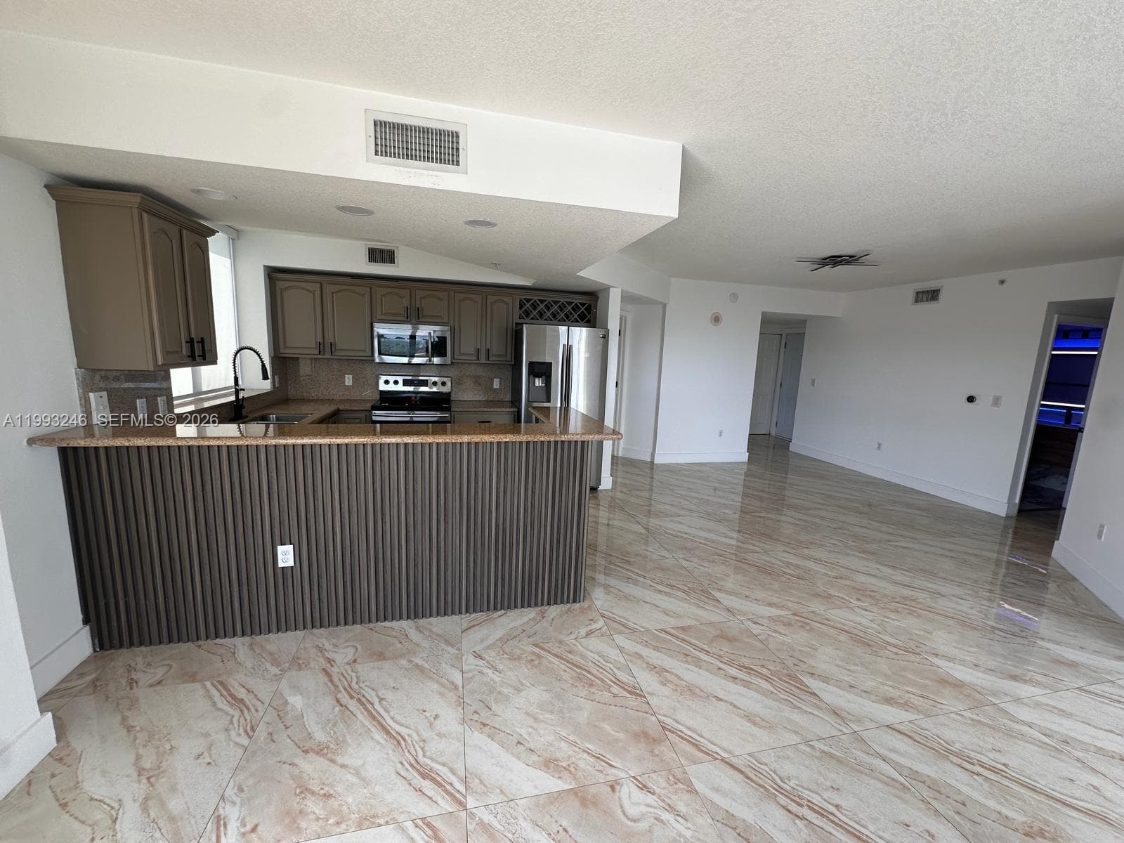 4242 NW 2nd St # 1116, Miami FL 33126 — 3