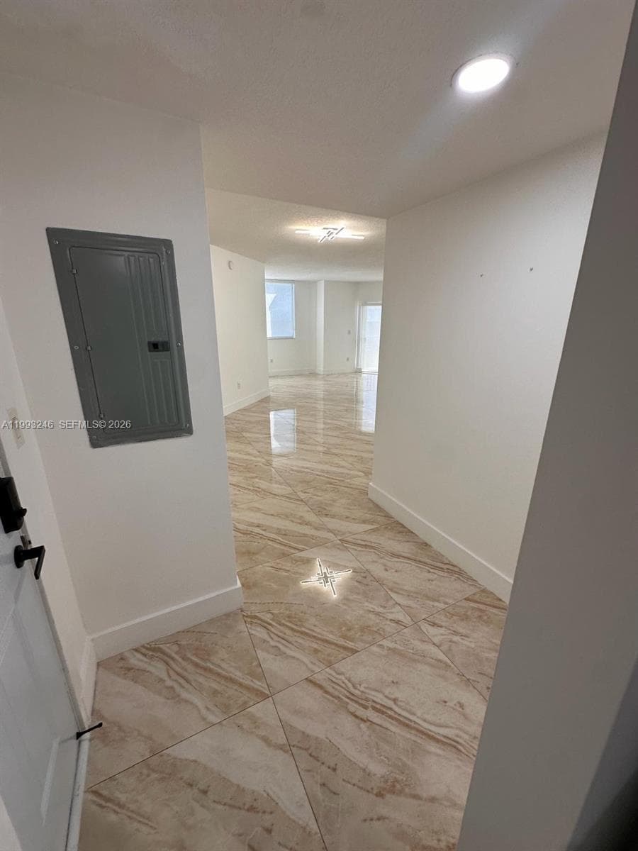4242 NW 2nd St # 1116, Miami FL 33126 — 24