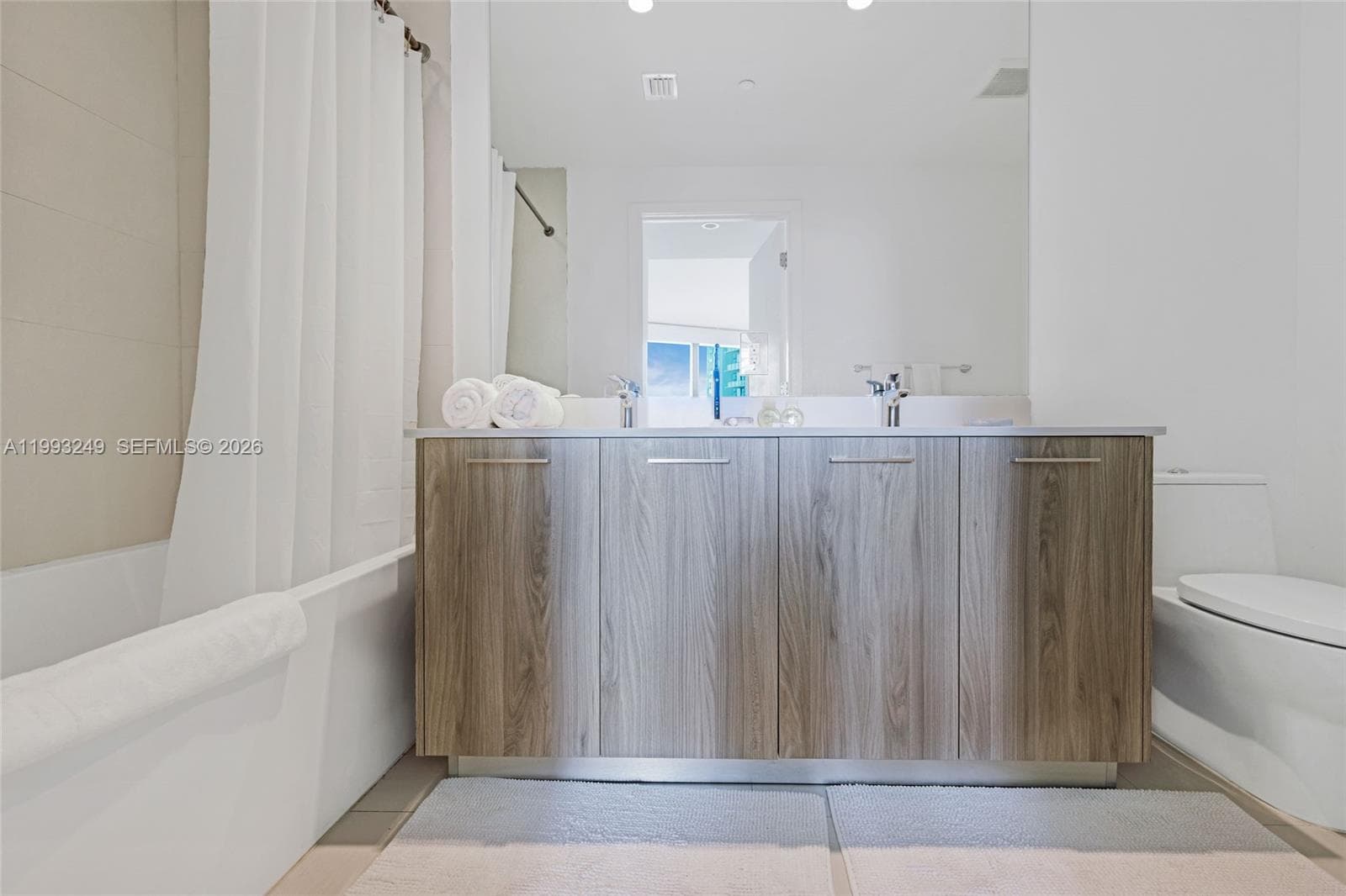 501 NE 31 St # 2407, Miami FL 33137 — 15