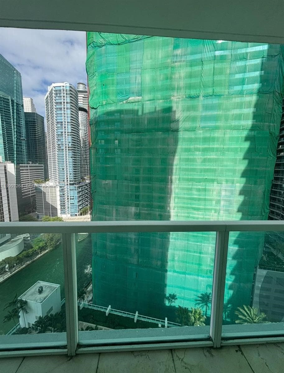 31 SE 5th St # 2708, Miami FL 33131 — 10