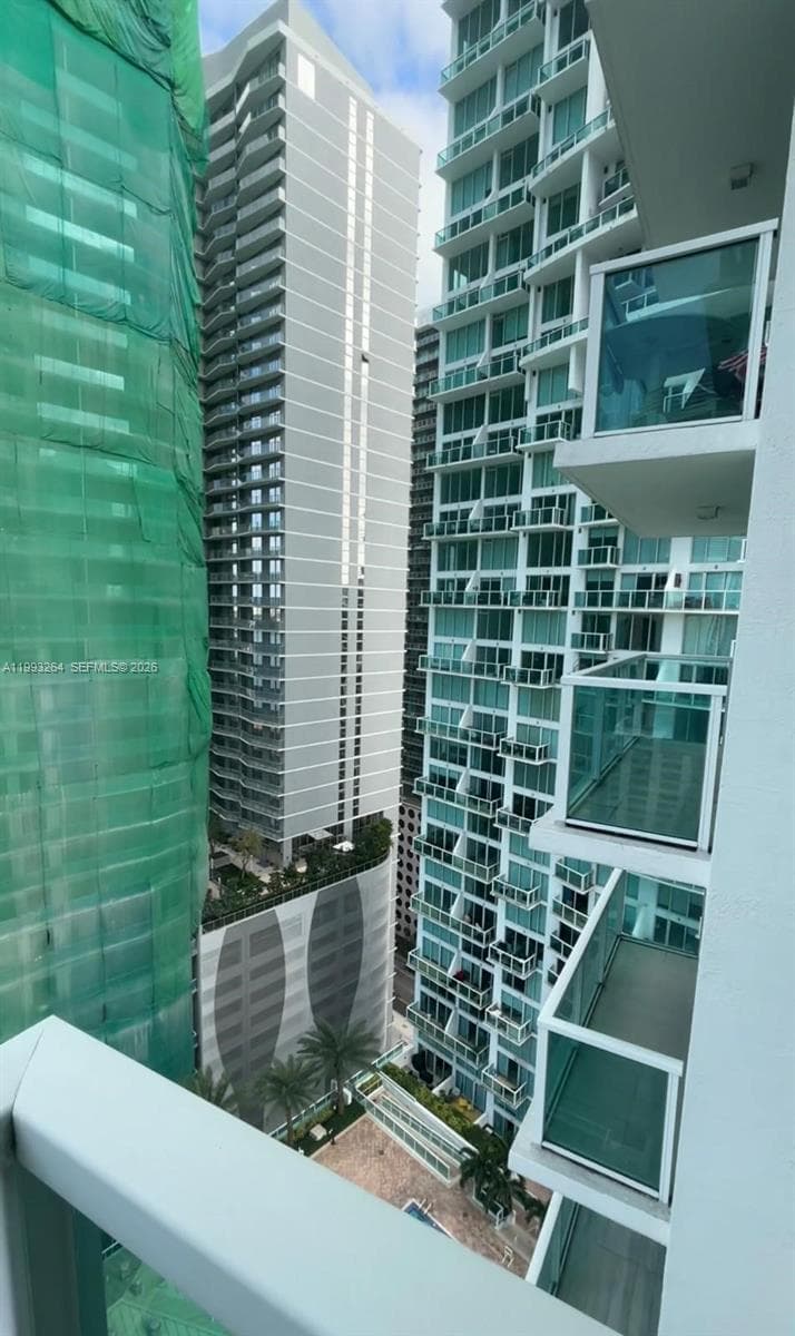 31 SE 5th St # 2708, Miami FL 33131 — 11