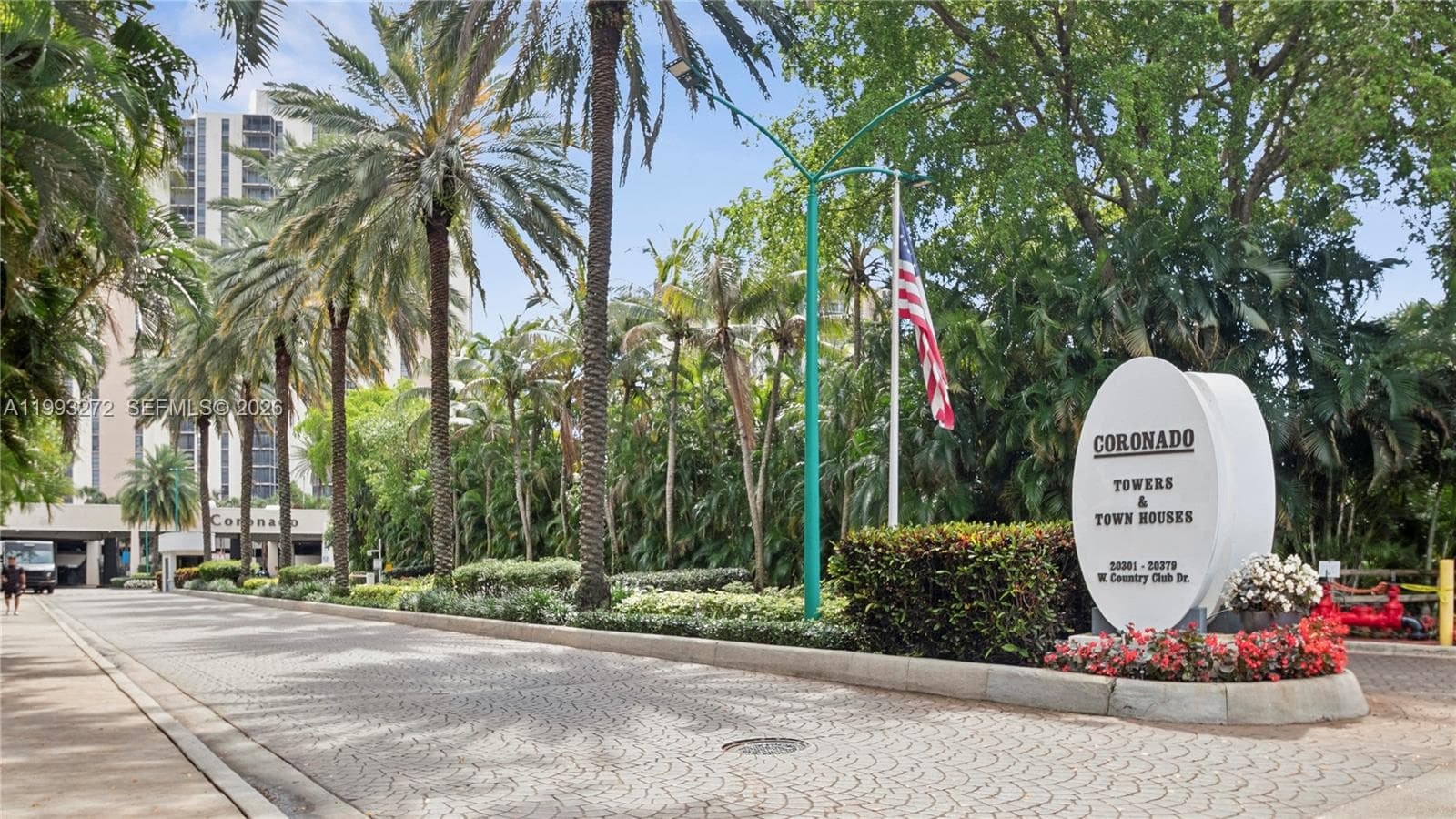 20301 W Country Club Dr # 526, Aventura FL 33180 — 2