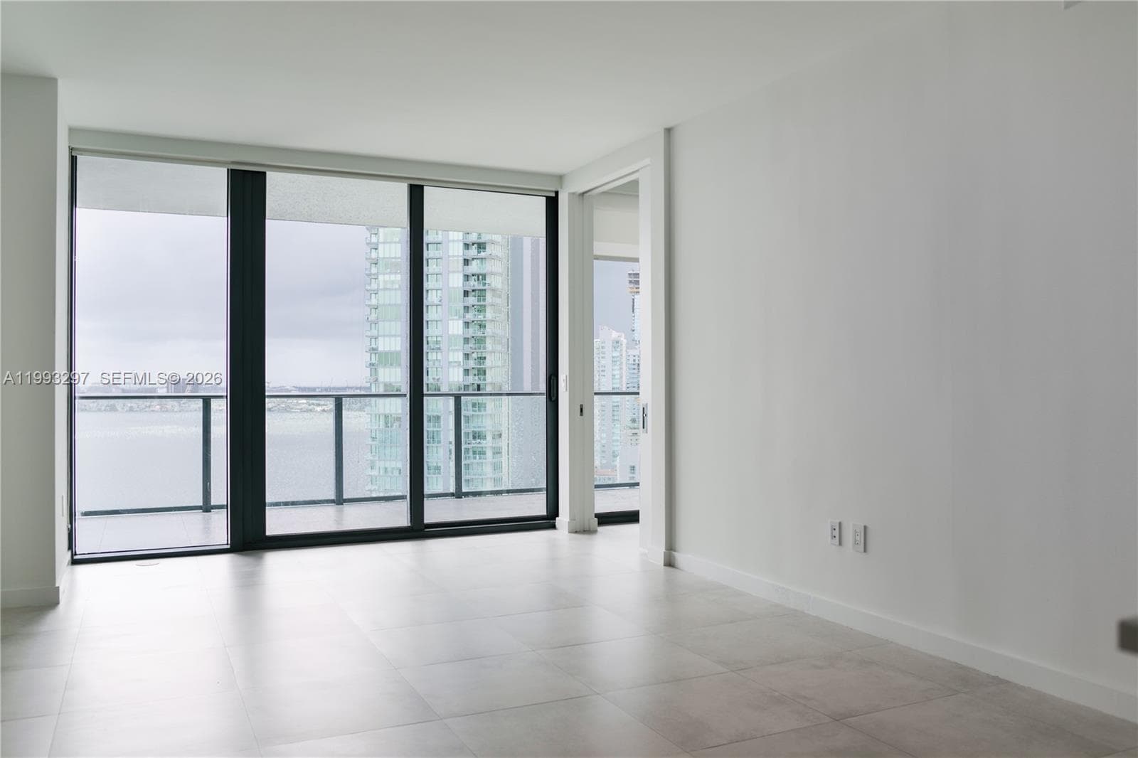 650 NE 32nd St # 2104, Miami FL 33137 — 3