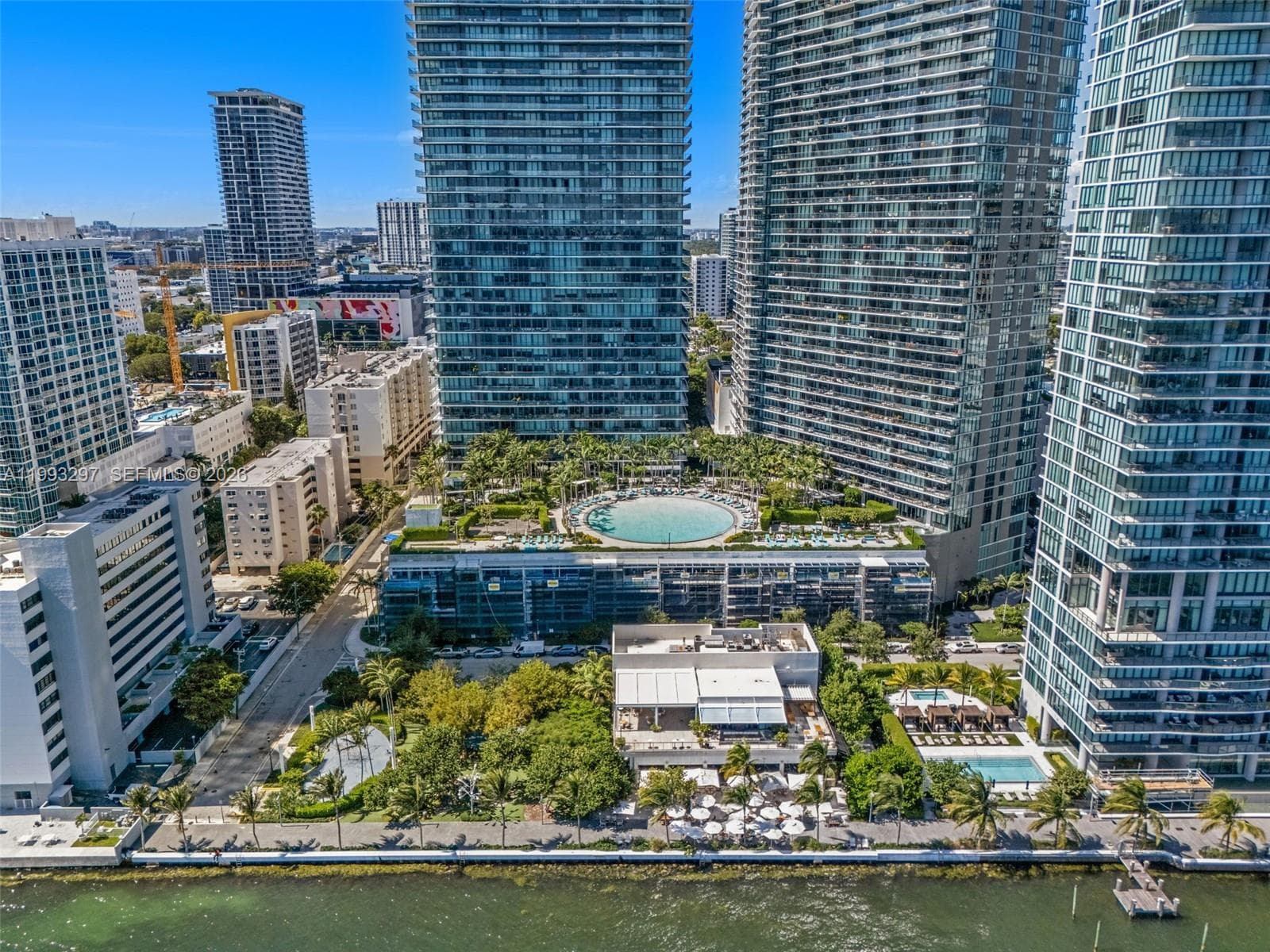 650 NE 32nd St # 2104, Miami FL 33137 — 24