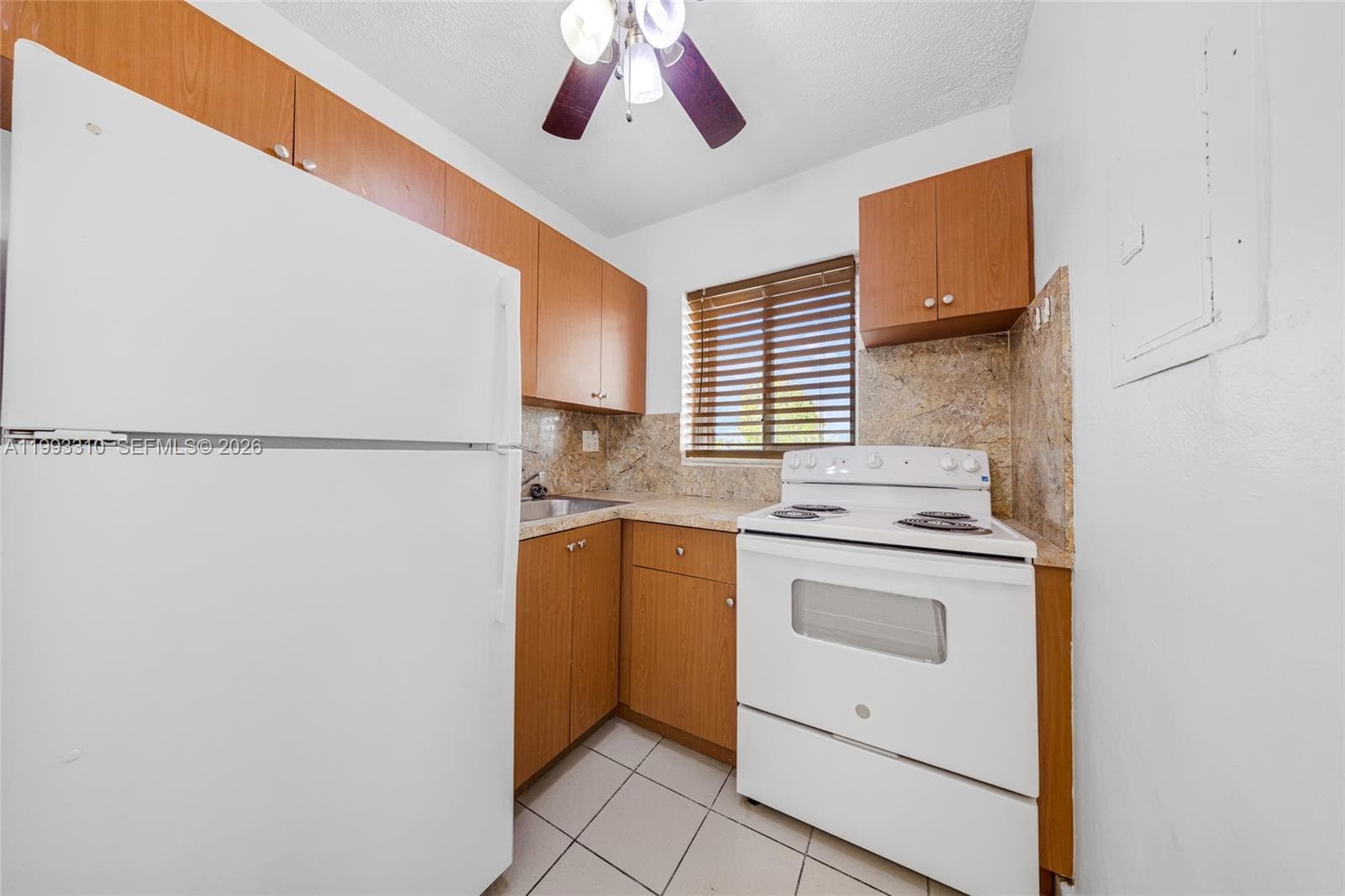 955 W 23rd St, Hialeah FL 33010 — 18