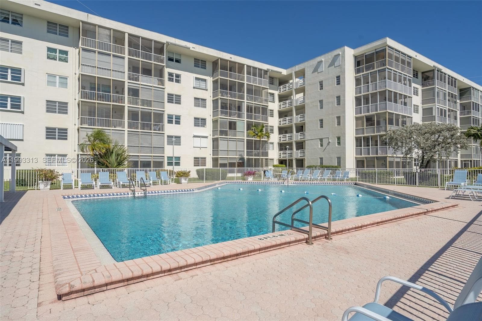 3010 Marcos Dr # R308, Aventura FL 33160 — 27