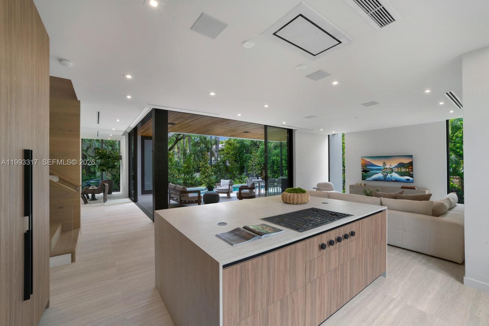 4095 Hardie Ave, Miami FL 33133 — 13