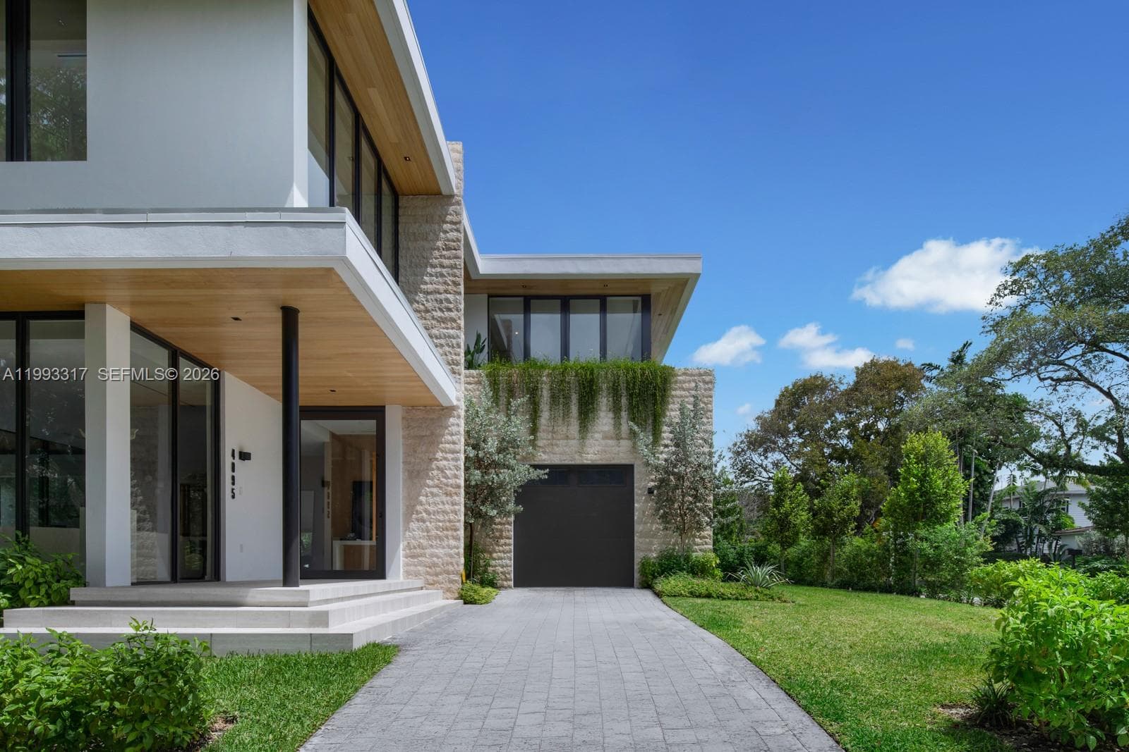 4095 Hardie Ave, Miami FL 33133 — 45