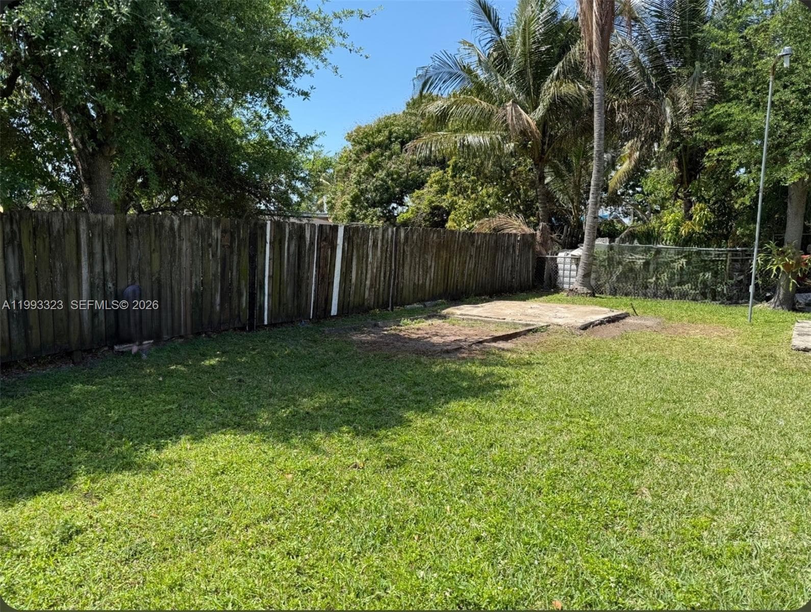 3066 NW 28th St, Miami FL 33142 — 23