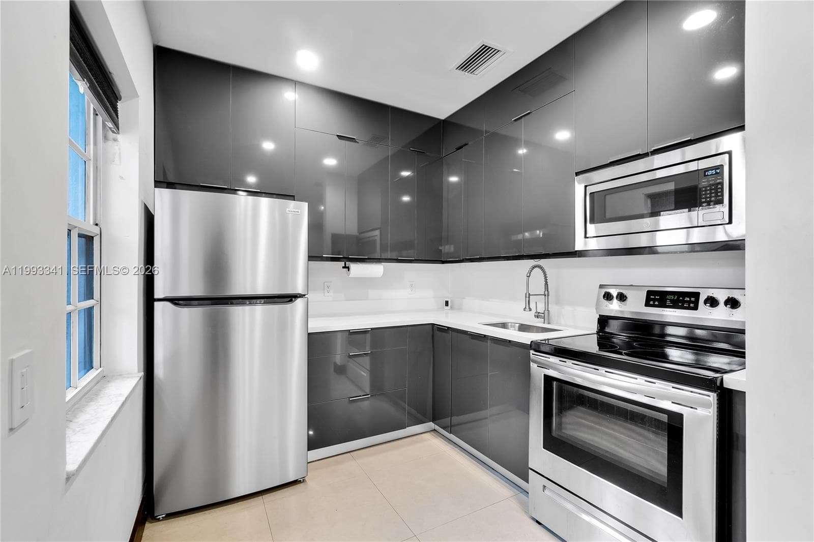 8335 E Crespi Blvd # 4, Miami Beach FL 33141 — 5