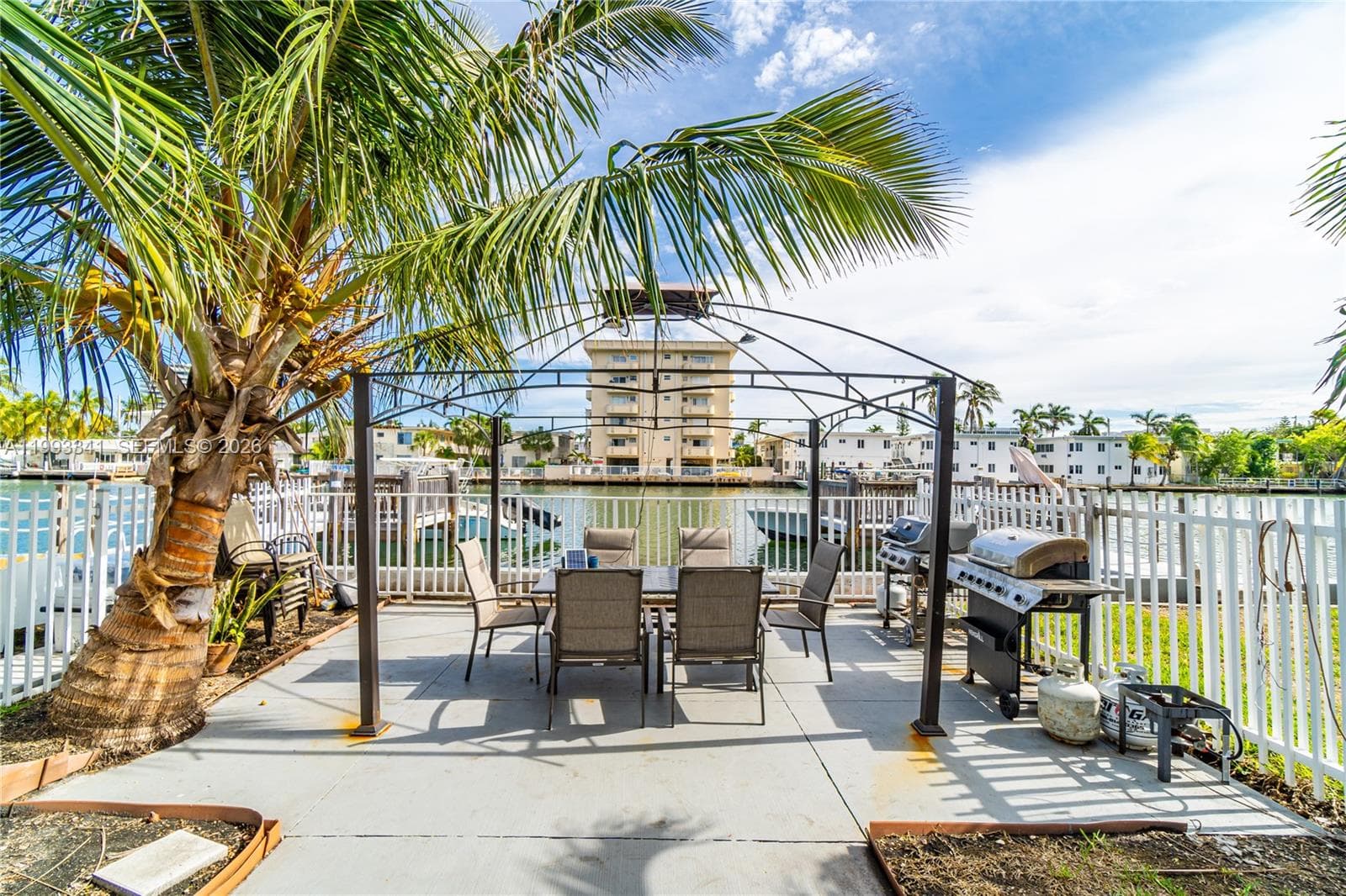 8335 E Crespi Blvd # 4, Miami Beach FL 33141 — 15