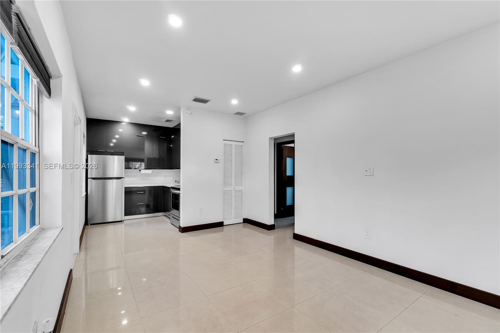 8335 E Crespi Blvd # 4, Miami Beach FL 33141 — 4