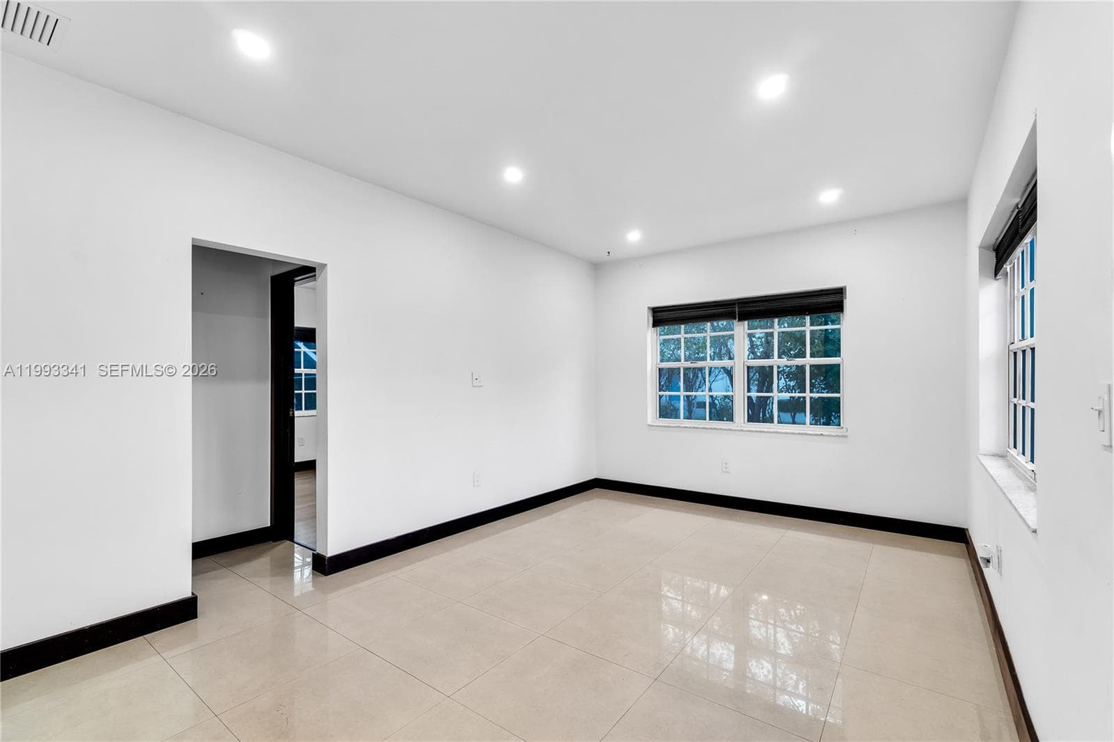 8335 E Crespi Blvd # 4, Miami Beach FL 33141 — 8