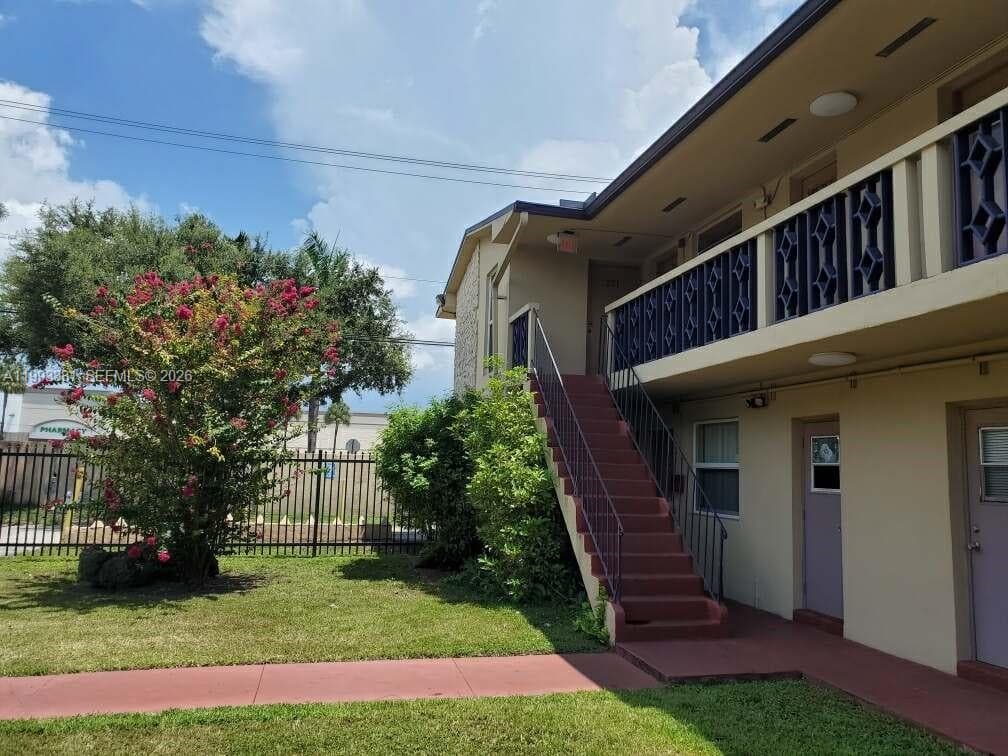 3901 SW 78th Ct # 221, Miami FL 33155 — 1