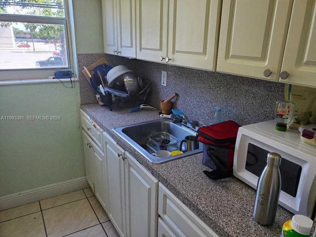 3901 SW 78th Ct # 221, Miami FL 33155 — 9