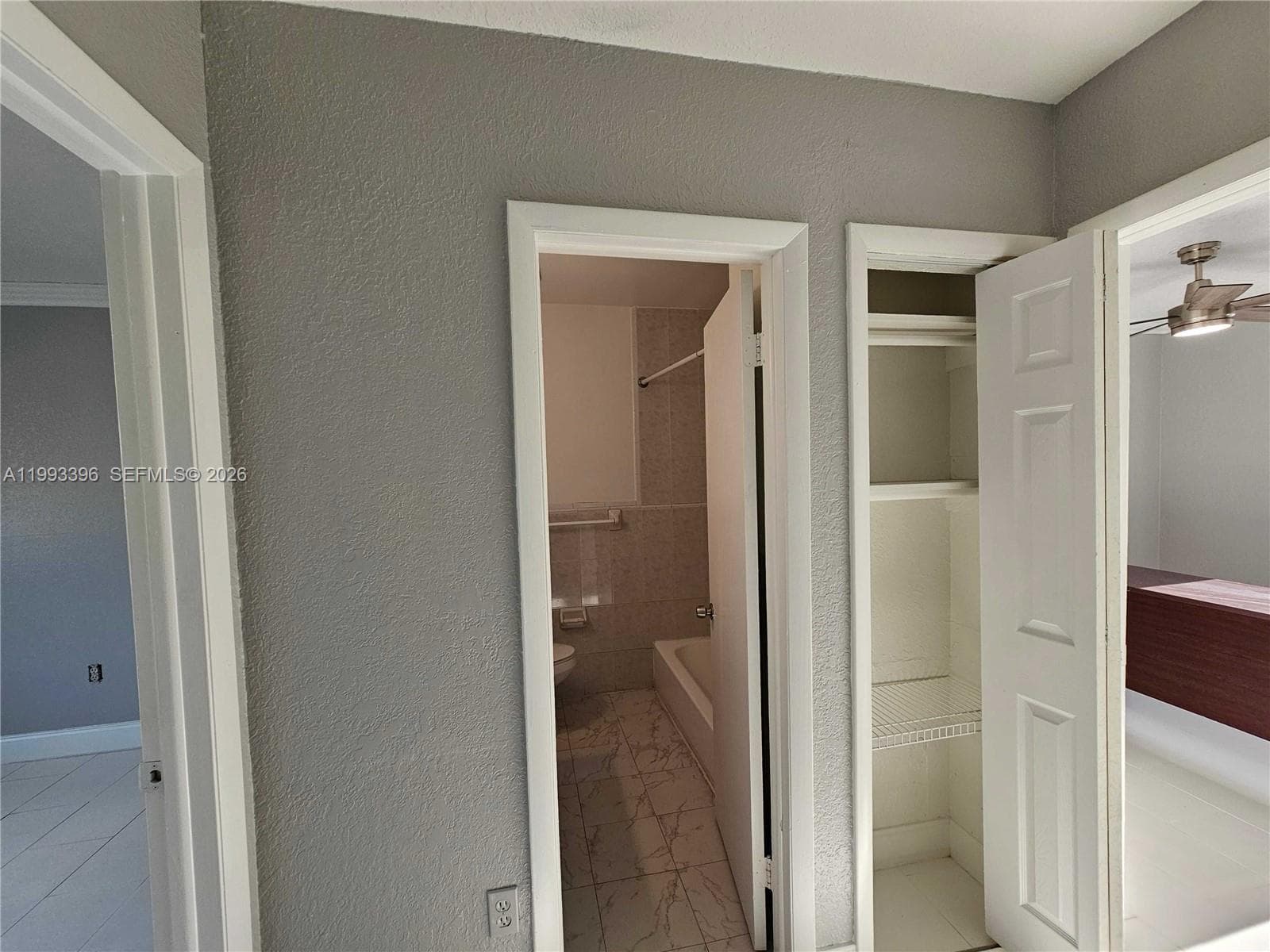 8027 NW 8th St # 17, Miami FL 33126 — 17