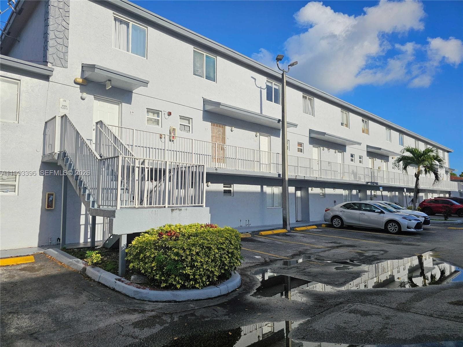 8027 NW 8th St # 17, Miami FL 33126 — 20