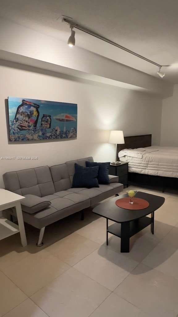 1200 Brickell Bay Dr # 1510, Miami FL 33131 — 14