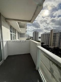5601 Collins ave # 1219, Miami Beach FL 33140 — 5