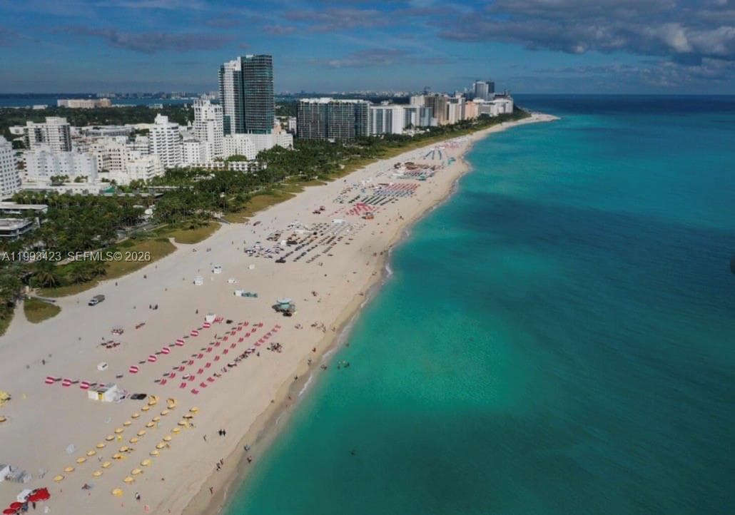 1623 Collins Ave # 318, Miami Beach FL 33139 — 2