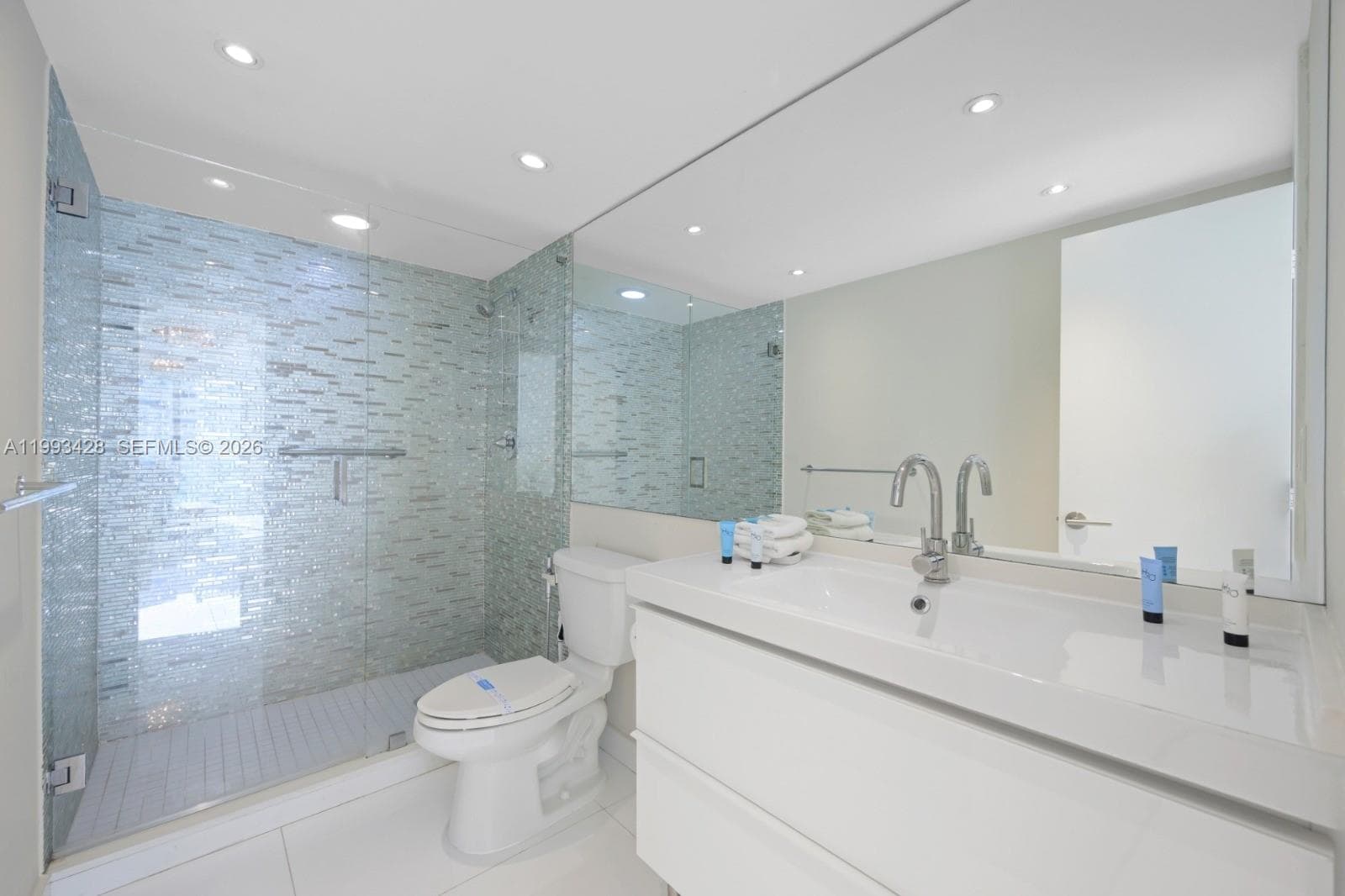19370 Collins Ave # 916, Sunny Isles Beach FL 33160 — 15