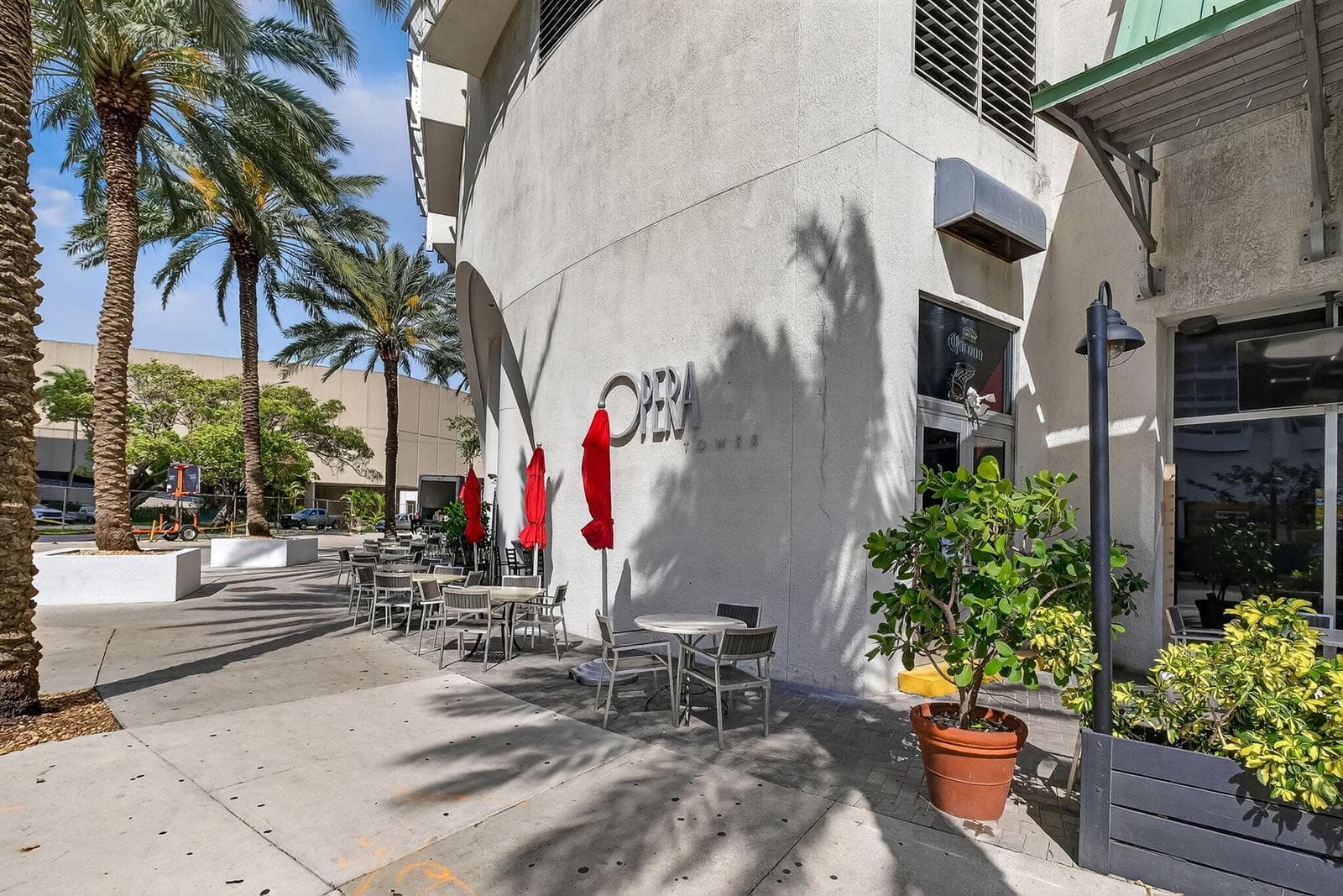 1750 N Bayshore Drive # 3706, Miami FL 33132 — 53