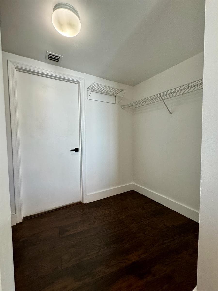 1750 N Bayshore Drive # 3706, Miami FL 33132 — 26