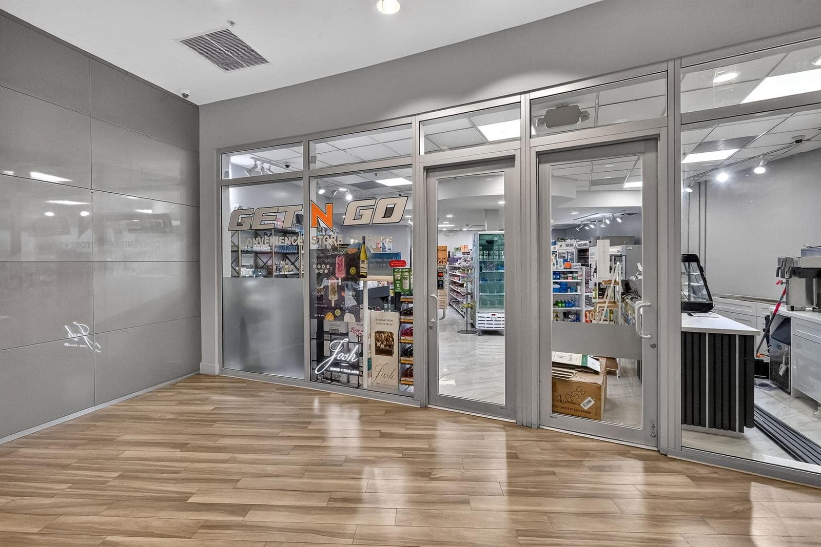 1750 N Bayshore Drive # 3706, Miami FL 33132 — 36
