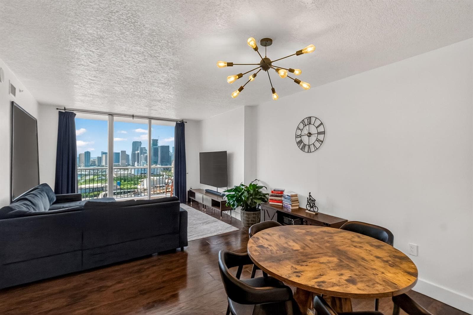 1750 N Bayshore Drive # 3706, Miami FL 33132 — 5