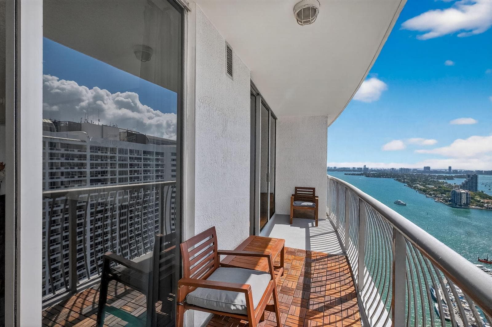 1750 N Bayshore Drive # 3706, Miami FL 33132 — 30