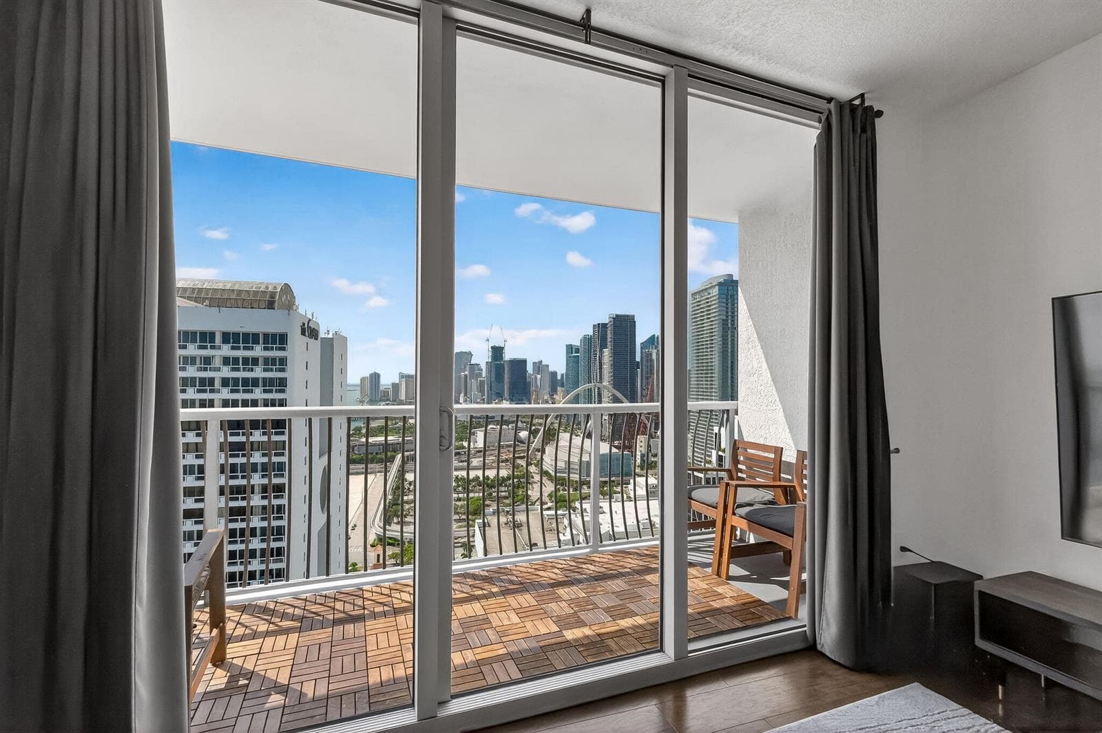 1750 N Bayshore Drive # 3706, Miami FL 33132 — 18