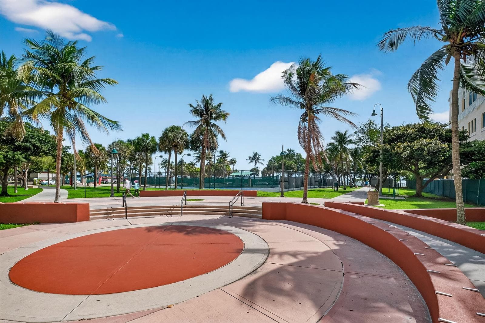 1750 N Bayshore Drive # 3706, Miami FL 33132 — 54