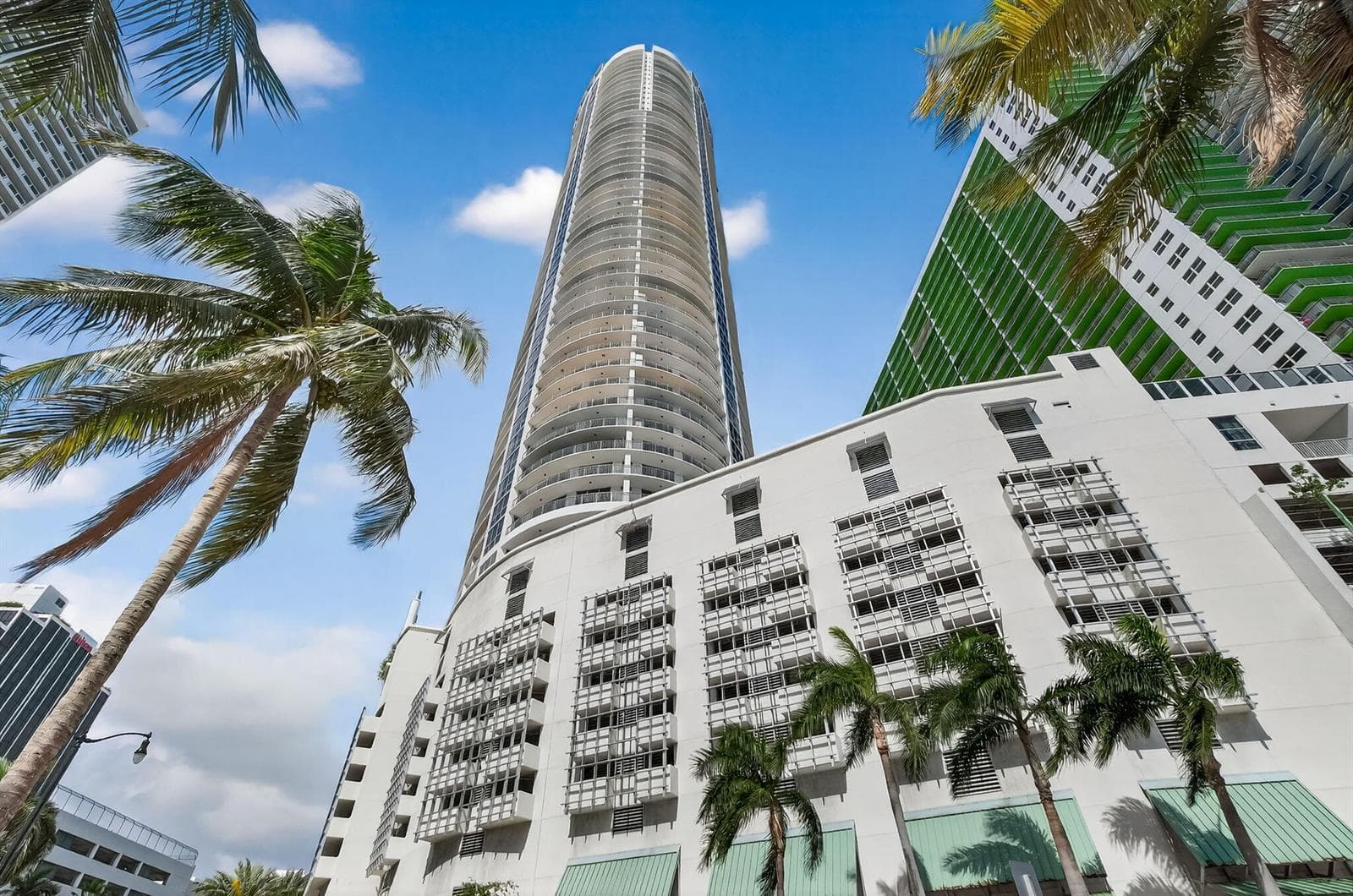 1750 N Bayshore Drive # 3706, Miami FL 33132 — 58