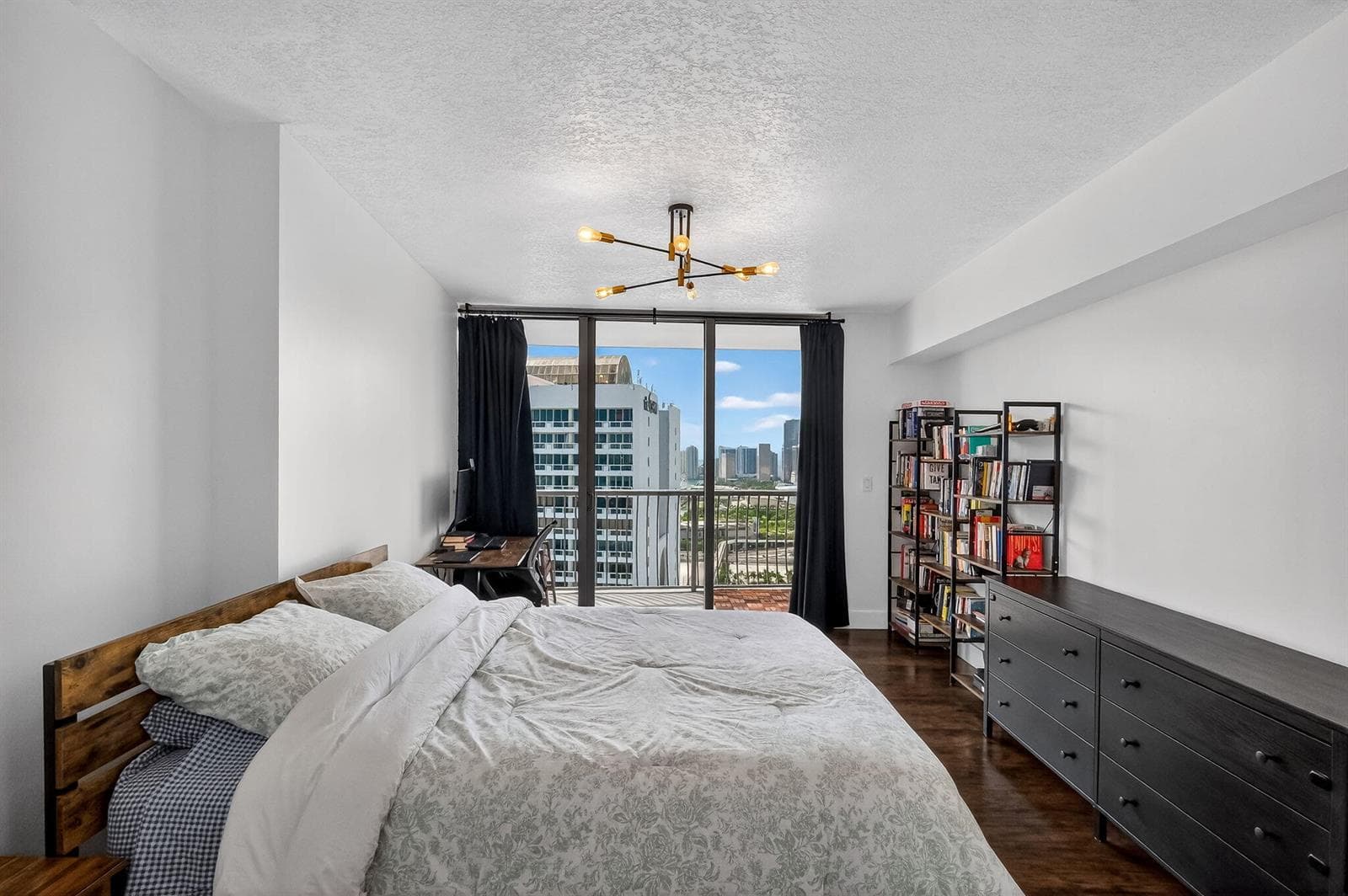 1750 N Bayshore Drive # 3706, Miami FL 33132 — 19