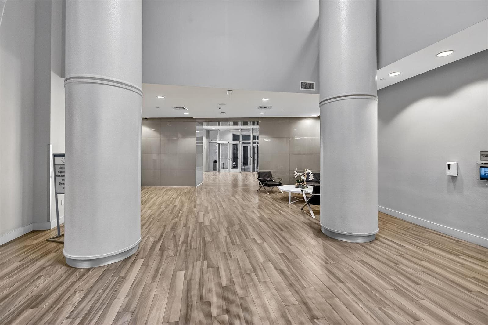 1750 N Bayshore Drive # 3706, Miami FL 33132 — 40