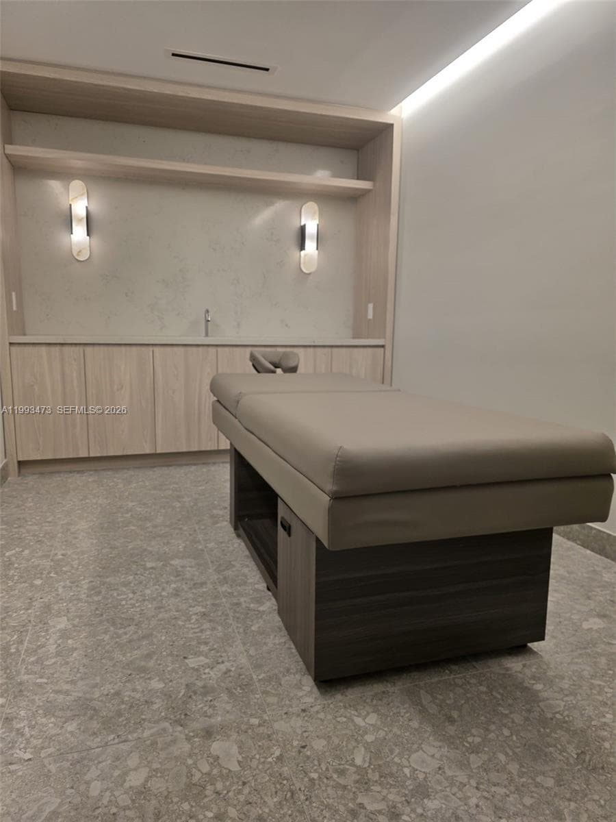 225 N Miami Ave # 910, Miami FL 33128 — 19