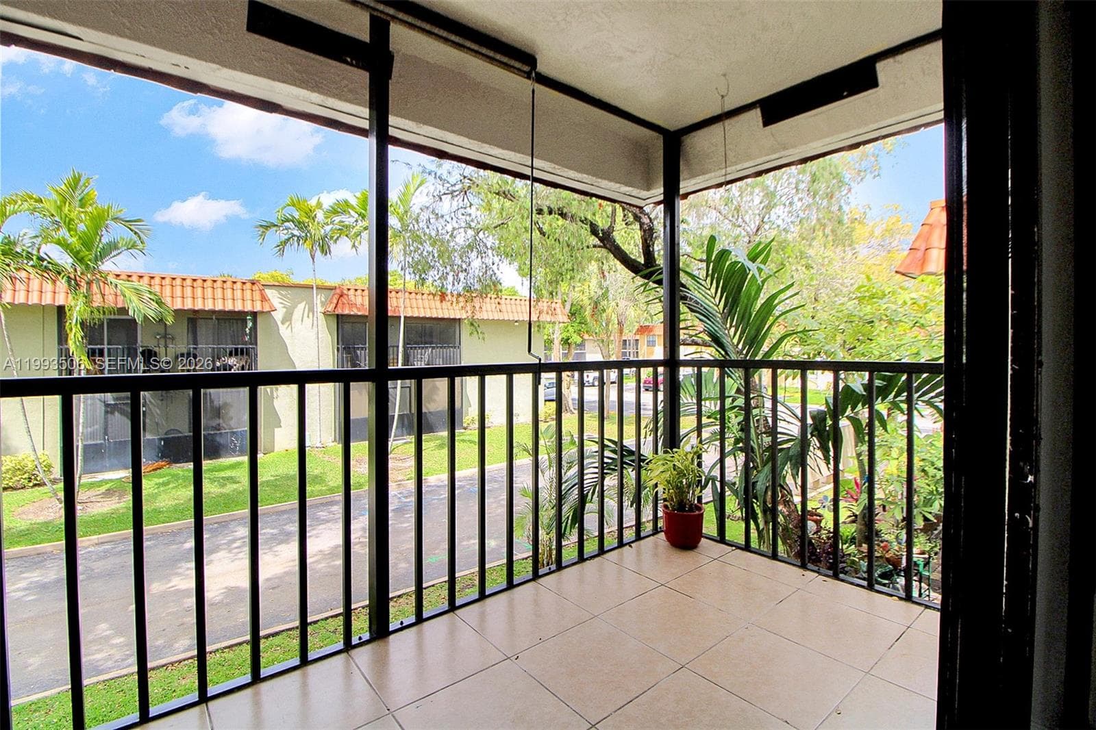 9730 Hammocks Blvd # 28, Miami FL 33196 — 6