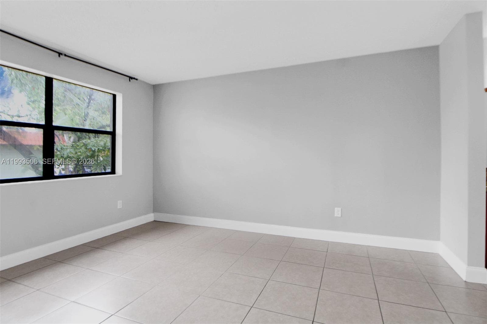 9730 Hammocks Blvd # 28, Miami FL 33196 — 9
