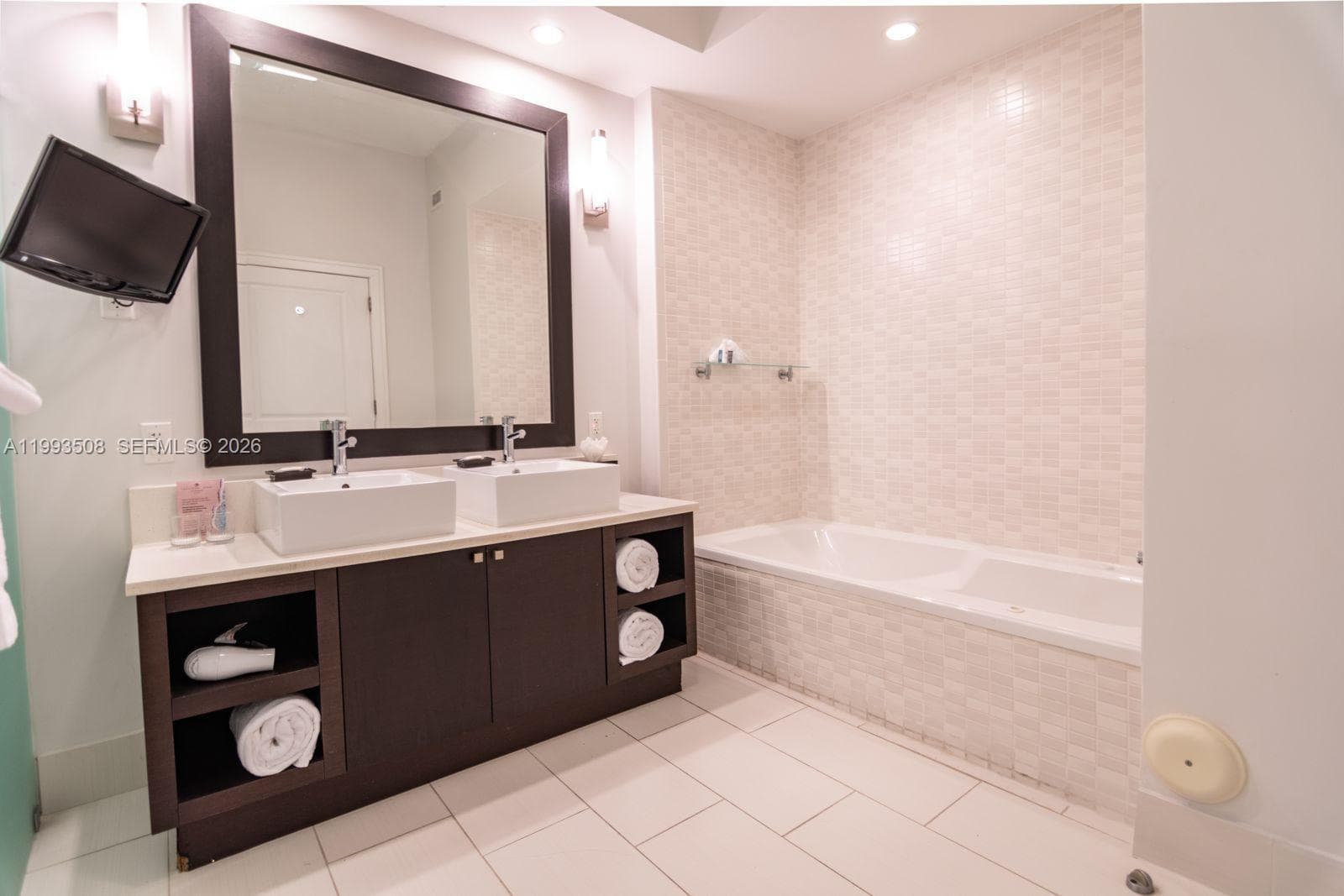 5300 NW 87th Ave # 404, Doral FL 33178 — 12