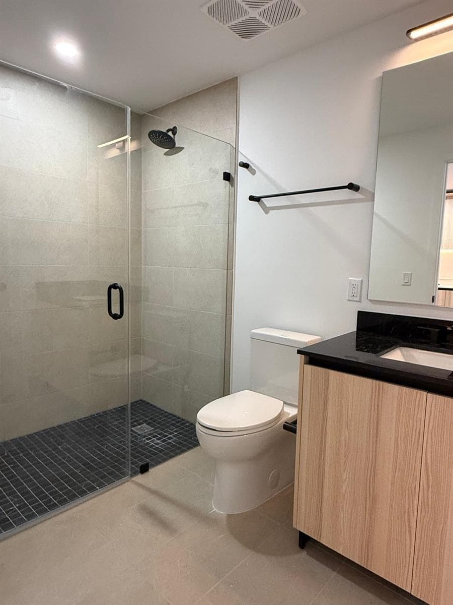225 N Miami Avenue # 804, Miami FL 33128 — 5
