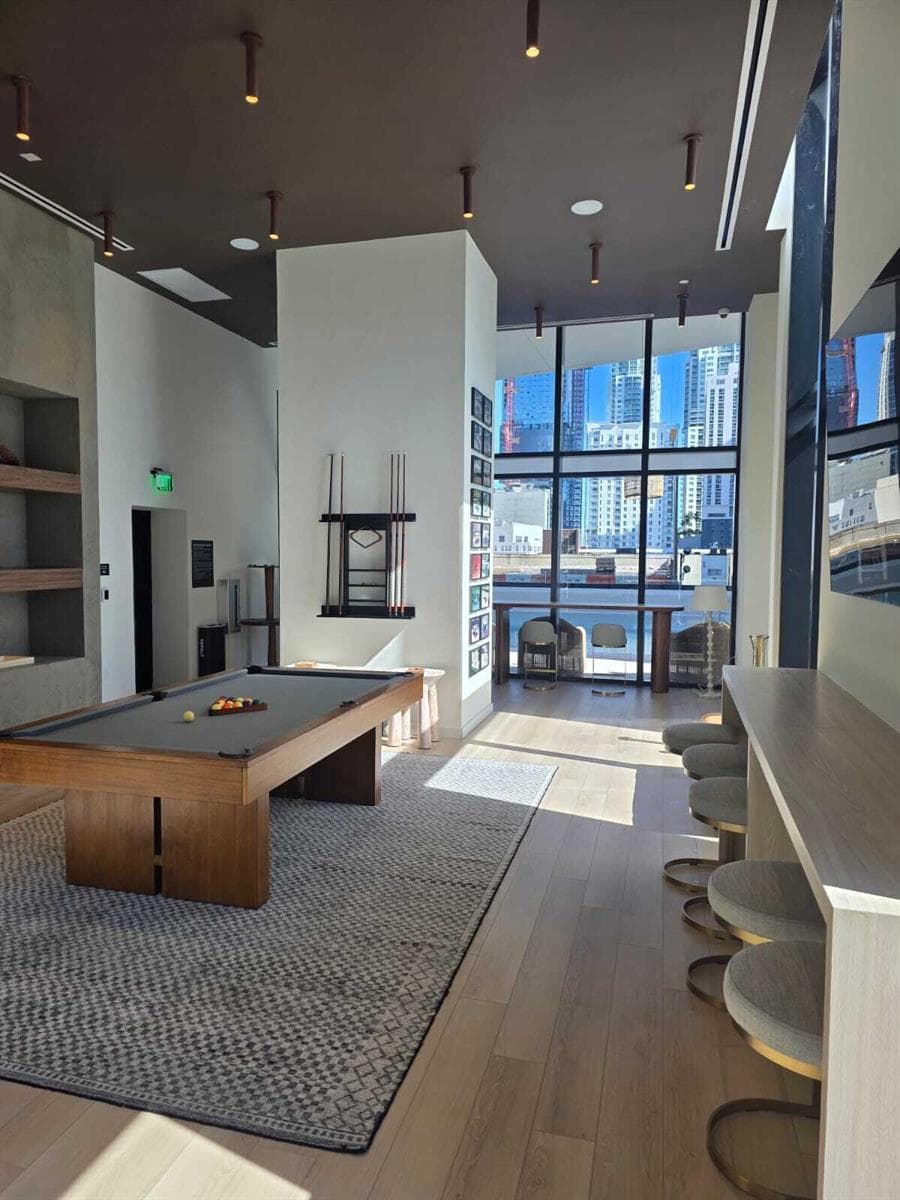 225 N Miami Avenue # 804, Miami FL 33128 — 24
