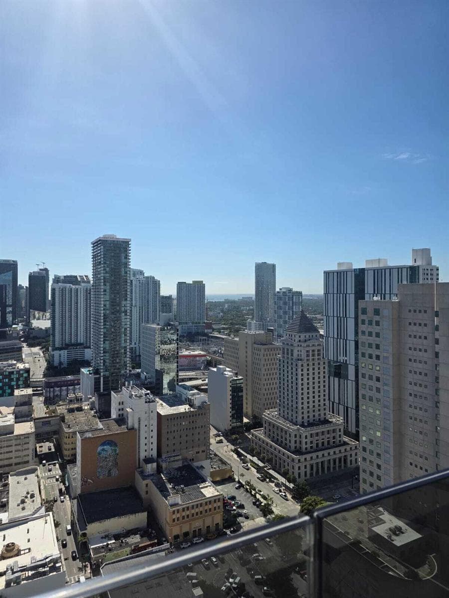 225 N Miami Avenue # 804, Miami FL 33128 — 51